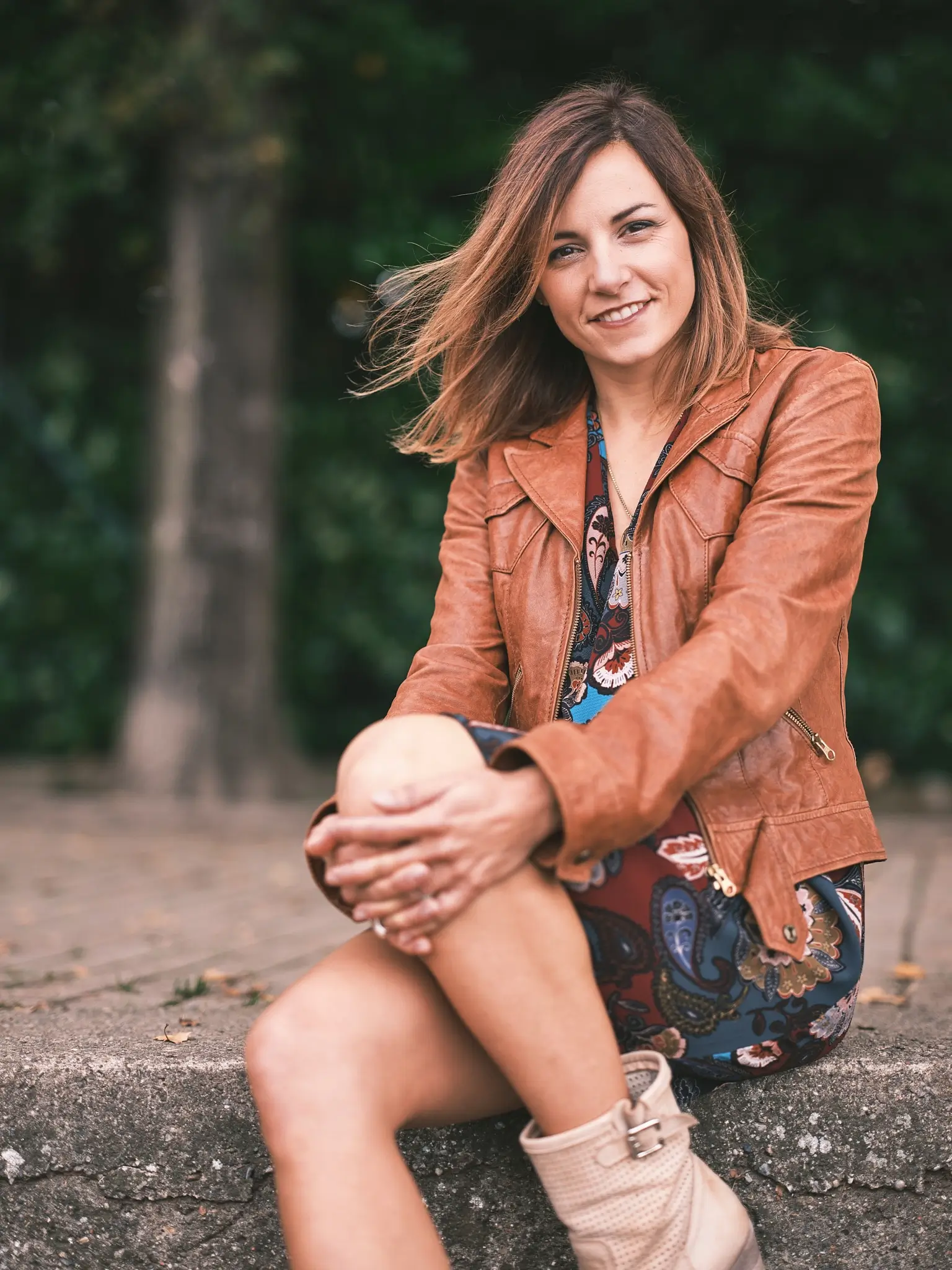 Outdoor portrait of brunette model