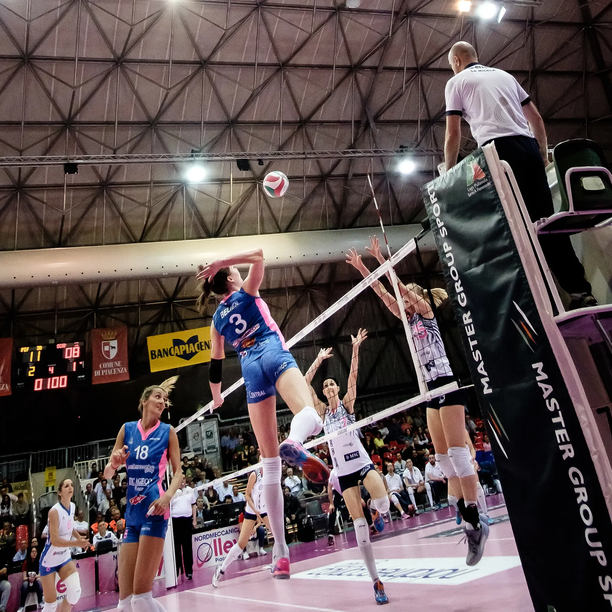 Sport Photography - Volley - Wide Angle