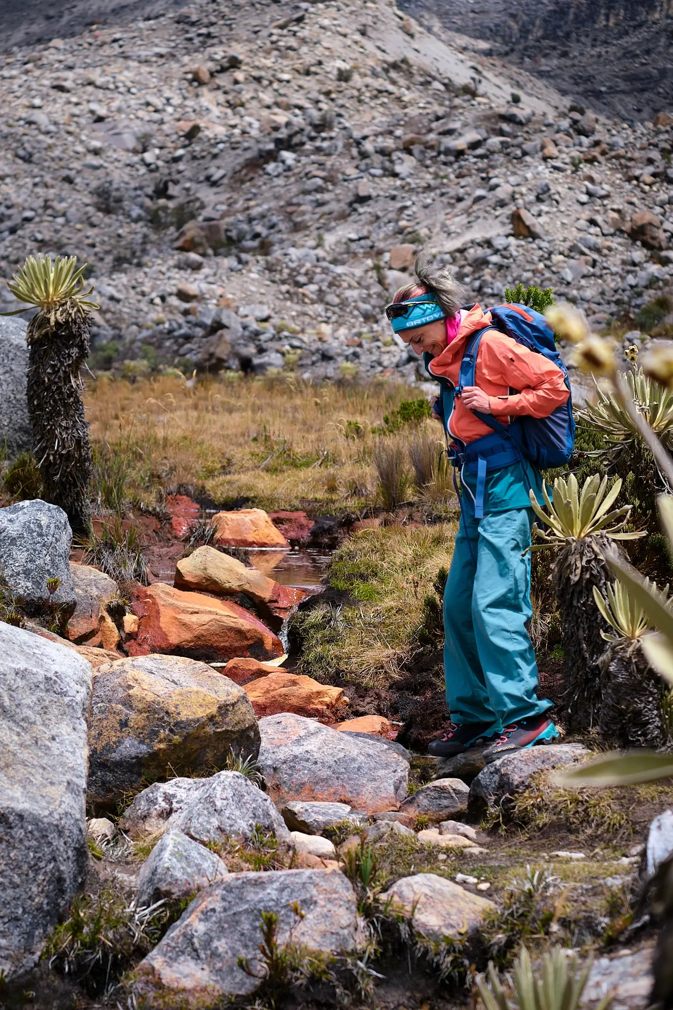 My Travel Diary Chronicles - Colombia, Laguna Grande. Slippery rocks