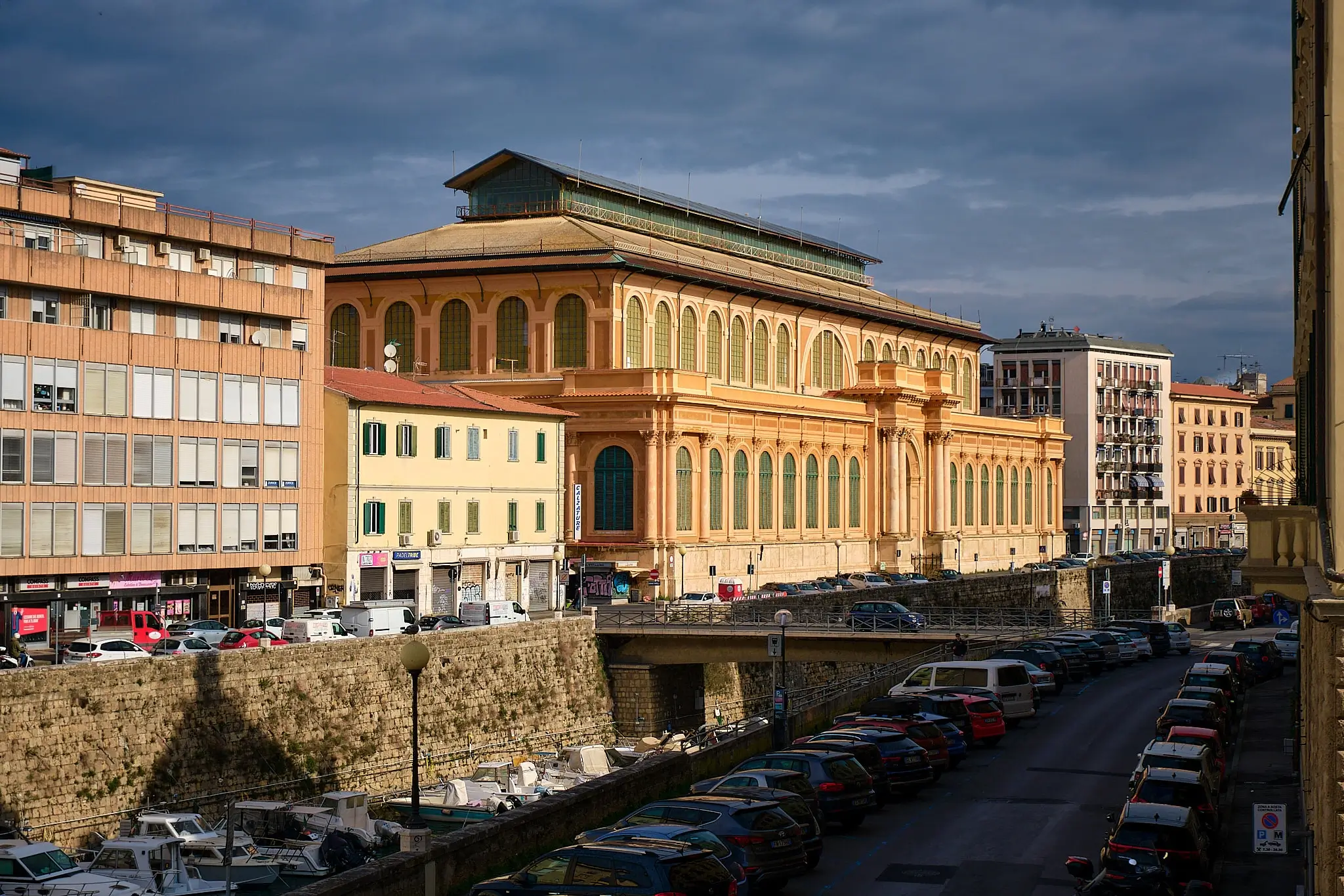 Matteo Franchi Foto - My Travel Diary Chronicles, Livorno, market